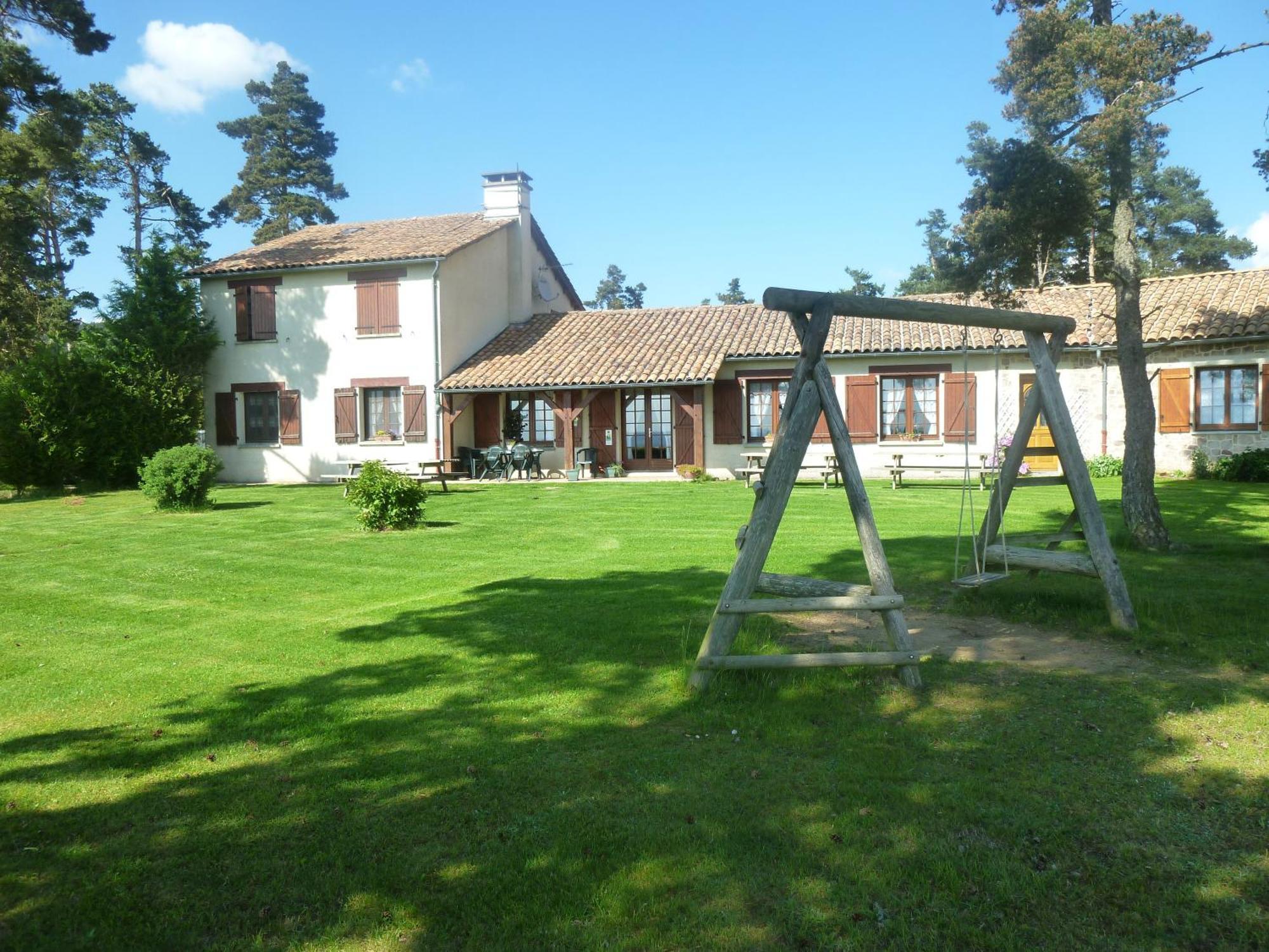 Auberge Les Volpilieres Ruynes-en-Margeride Екстер'єр фото