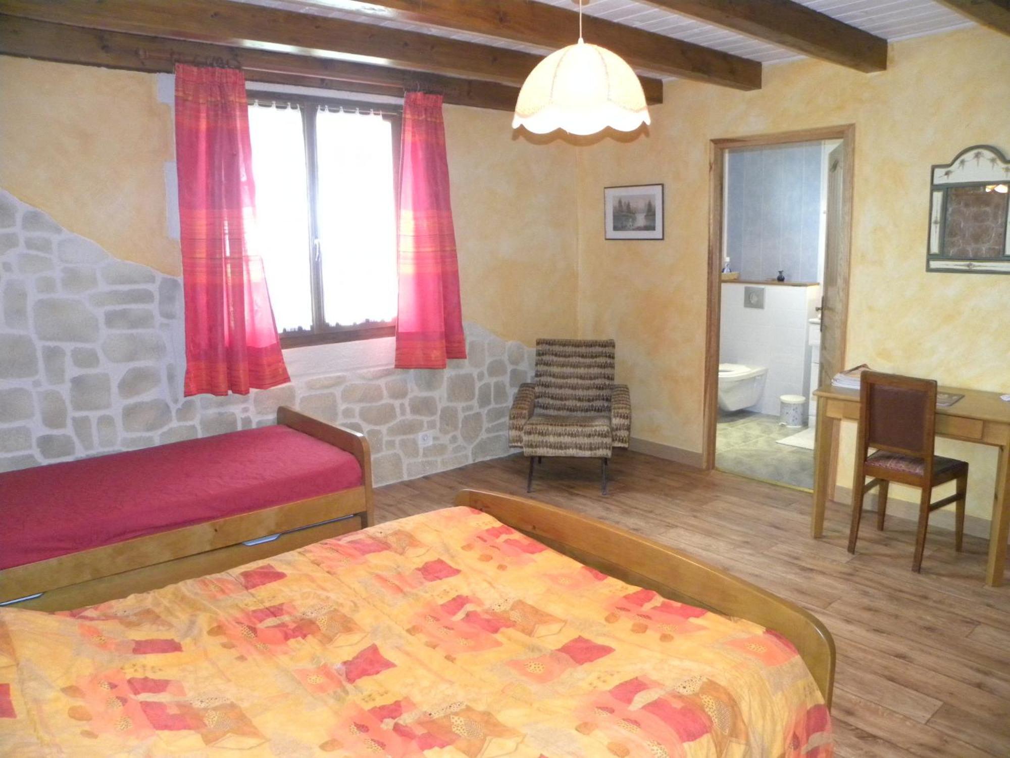 Auberge Les Volpilieres Ruynes-en-Margeride Екстер'єр фото