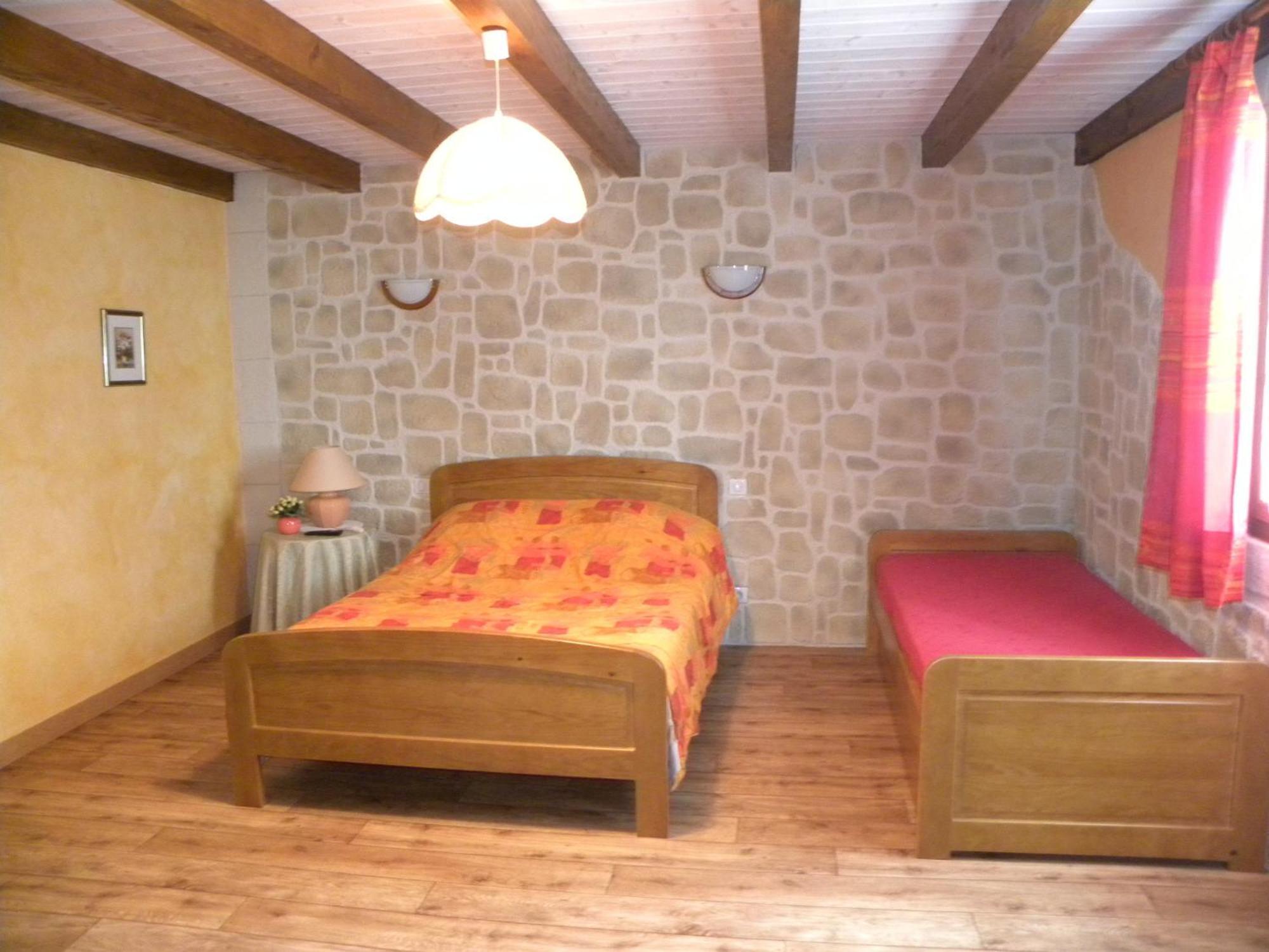 Auberge Les Volpilieres Ruynes-en-Margeride Екстер'єр фото