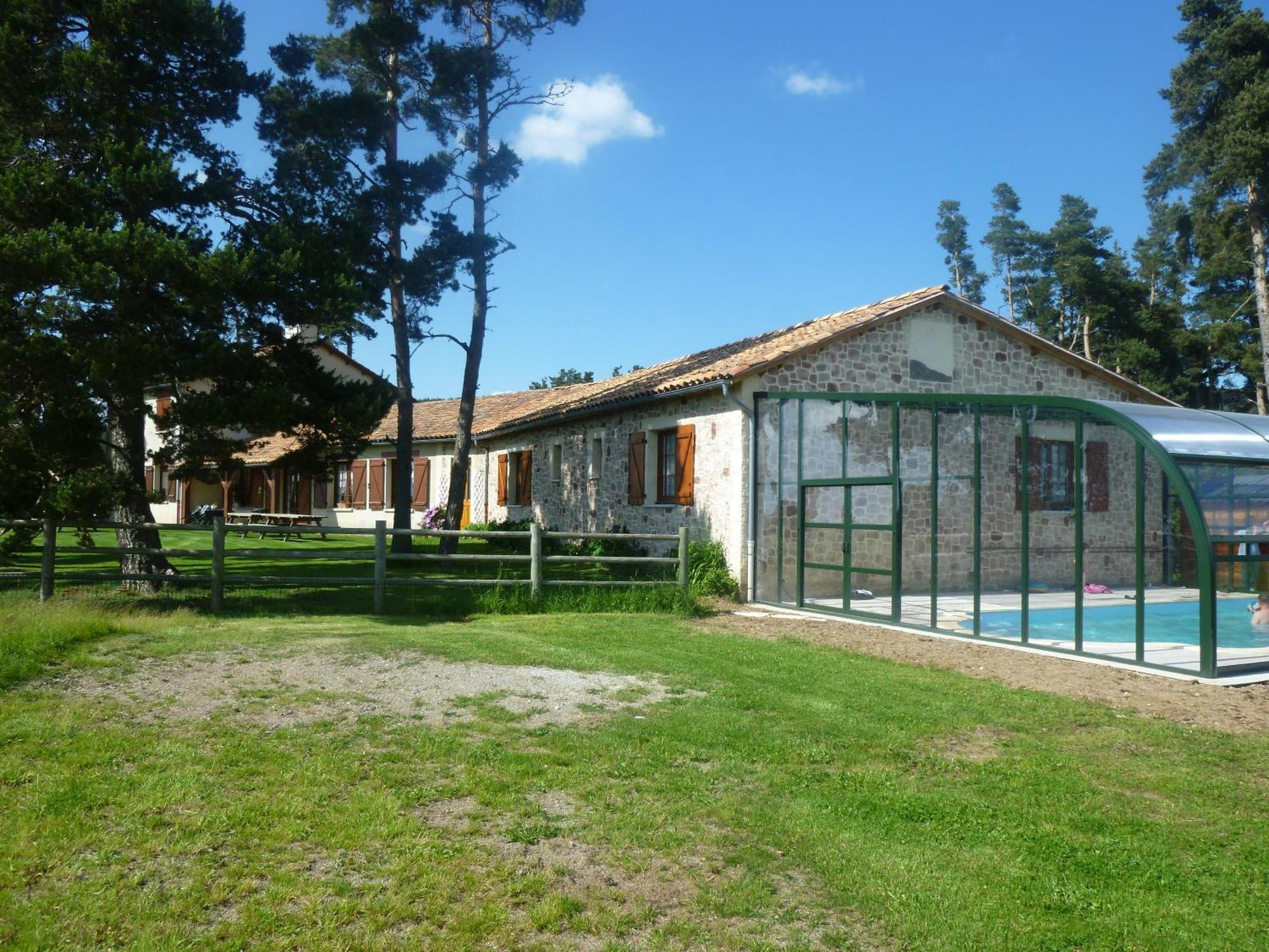 Auberge Les Volpilieres Ruynes-en-Margeride Екстер'єр фото